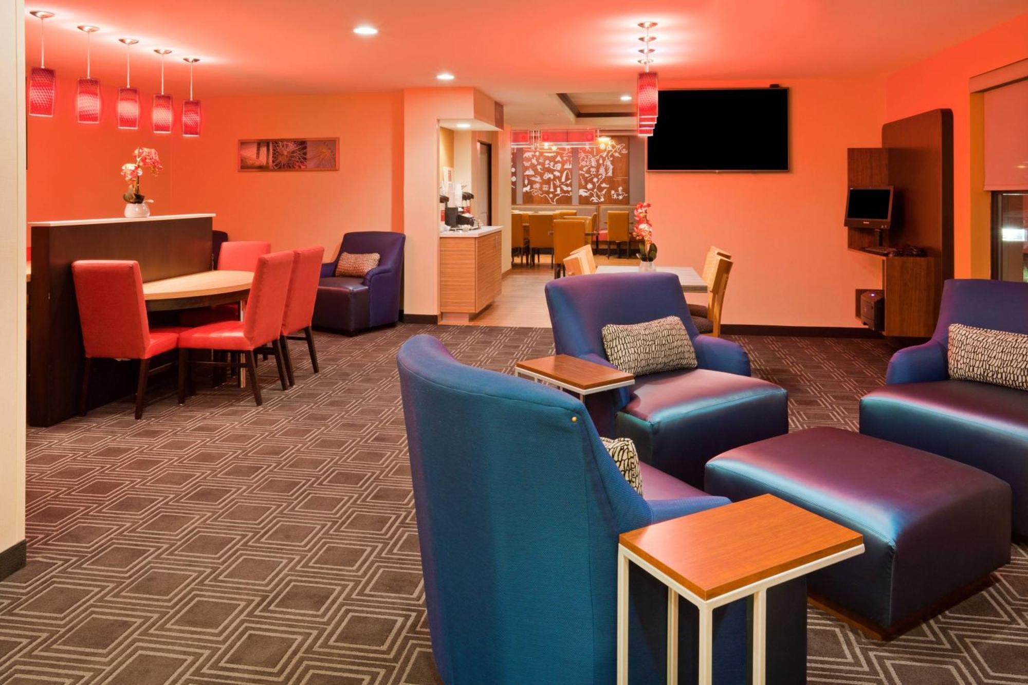 Towneplace Suites By Marriott Sioux Falls South Екстериор снимка